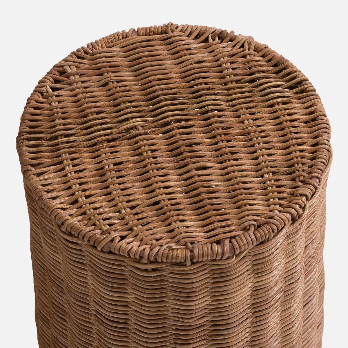 Set of 2 Farito Rattan Scalloped Edged Side Tables – image 5