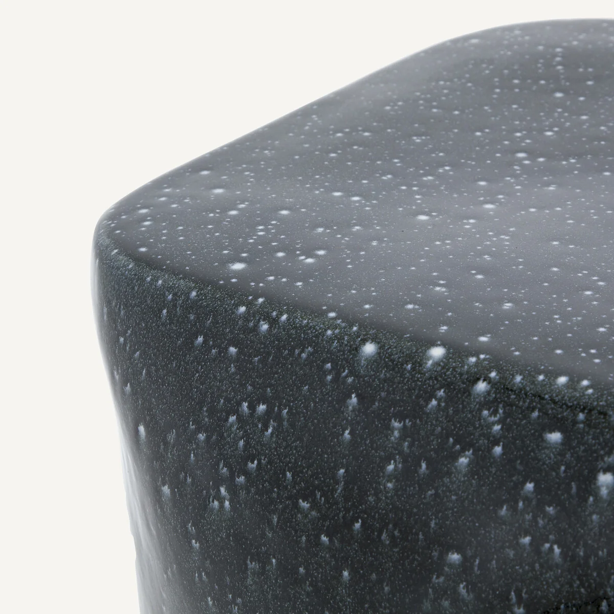 Oria Glazed Ceramic Side Table – image 5