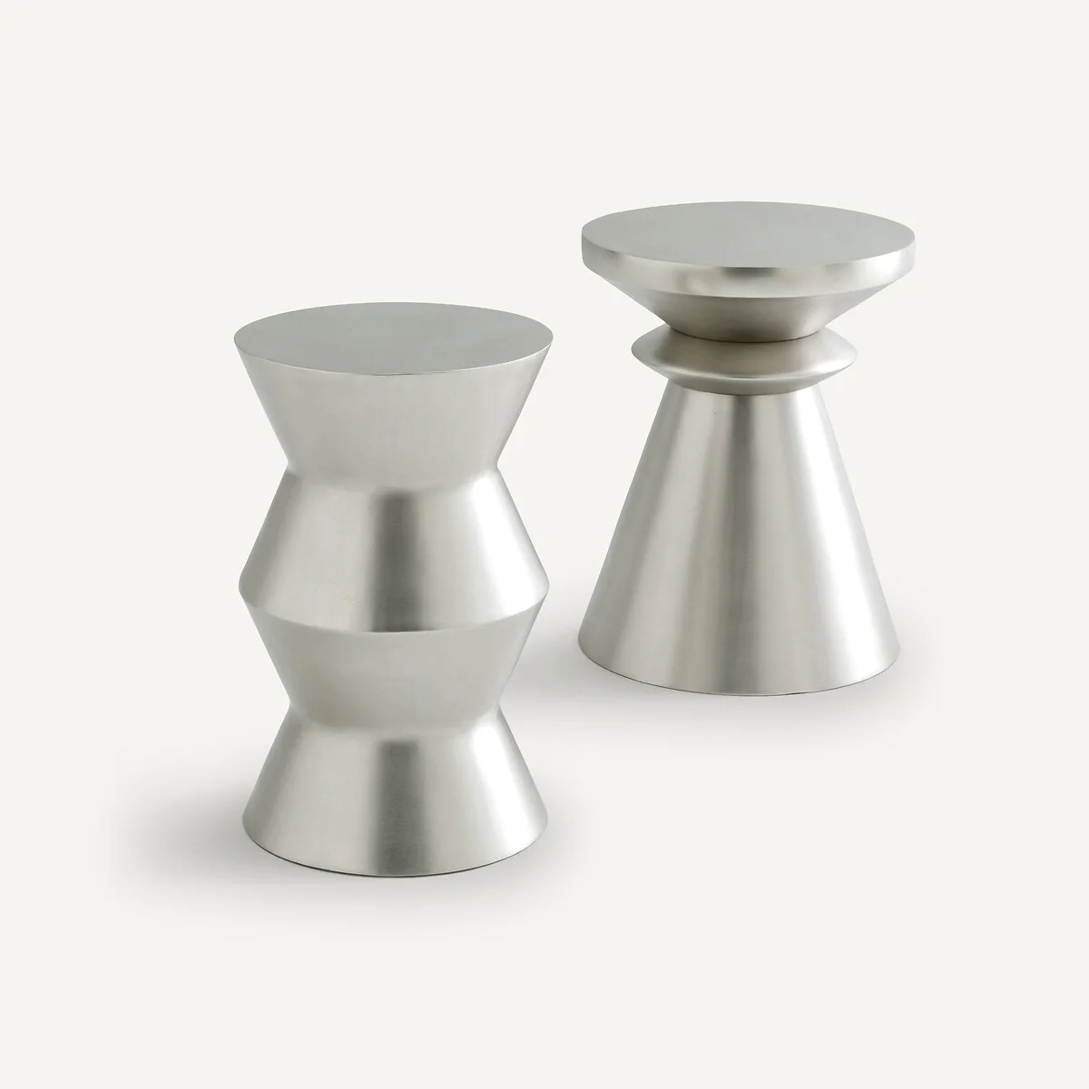Calendes Cast Aluminium Side Table – image 4