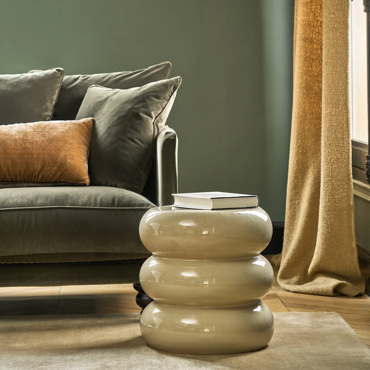 Belly Sofa Side Table in Crackled Ceramic – image 2
