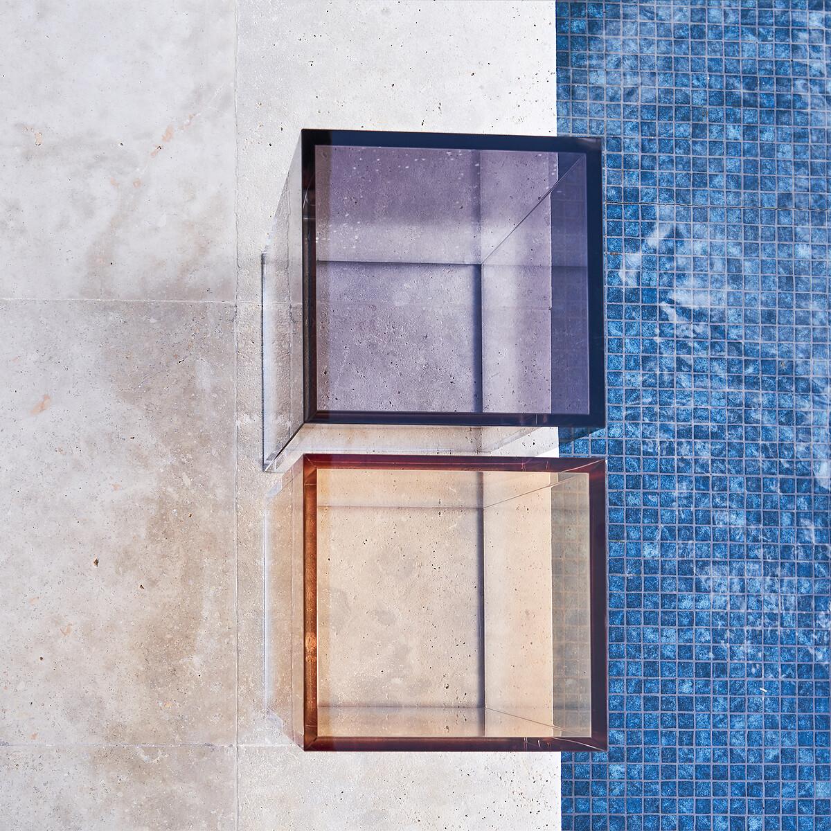 Akrili Gradient Acrylic End Table – image 8