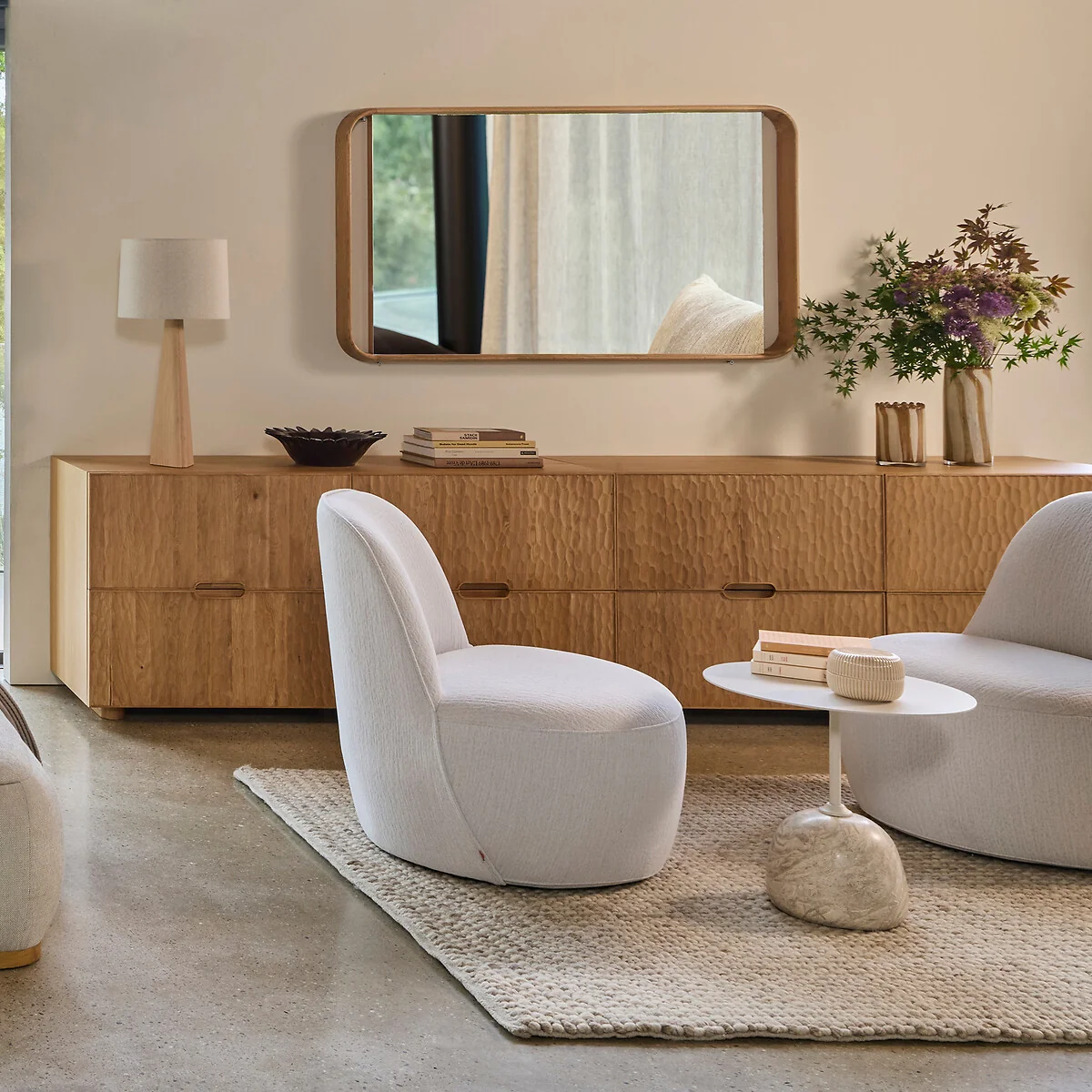 Balastro Side Table in Marble and Iron, Ø45cm – image 2