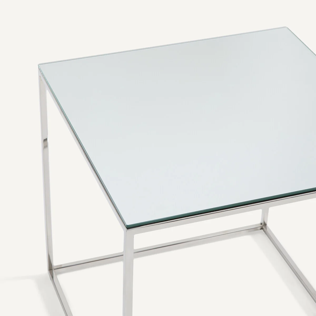 Mahaut Chrome-Plated Metal Mirrored Side Table – image 6