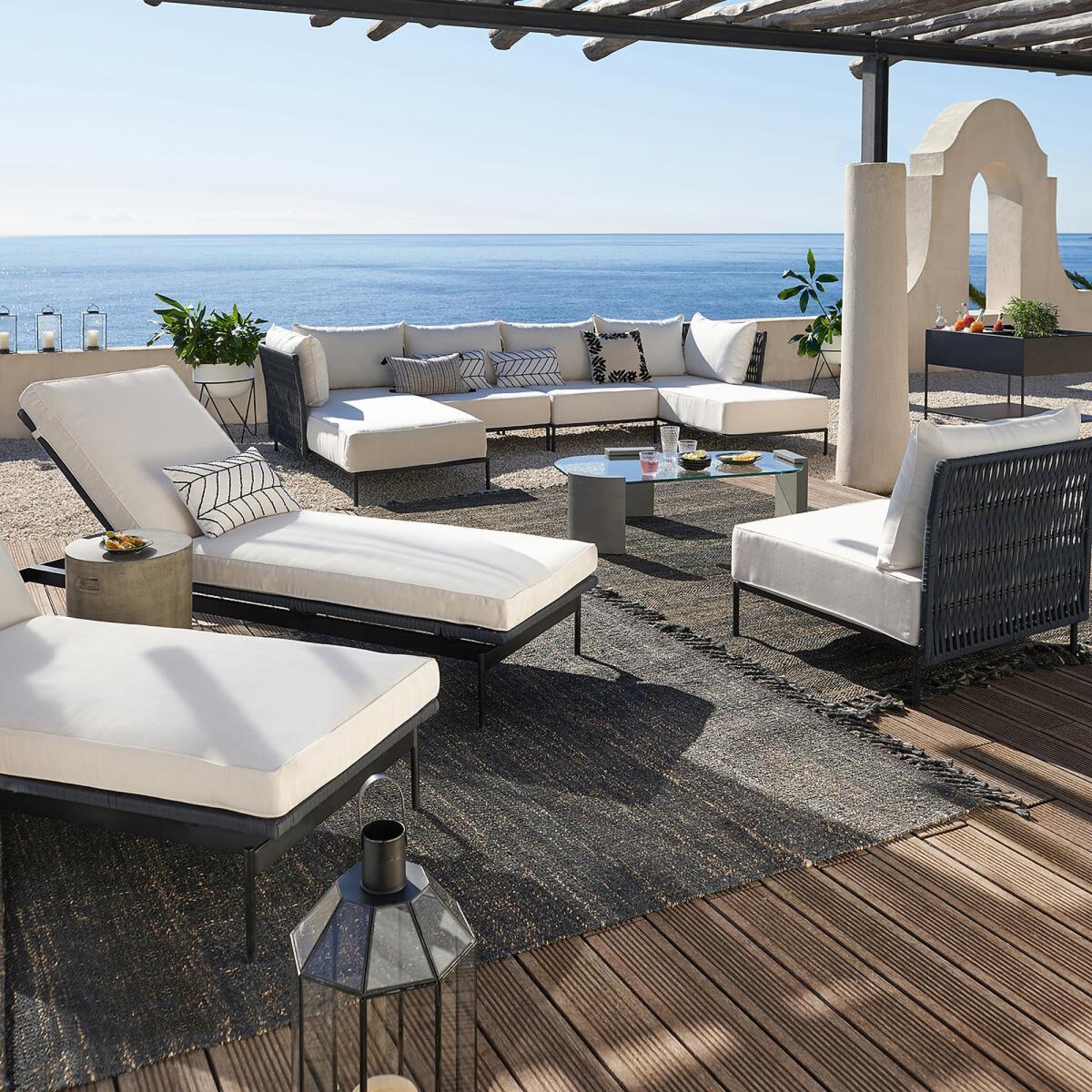 Raskin Round Outdoor Side Table – image 7