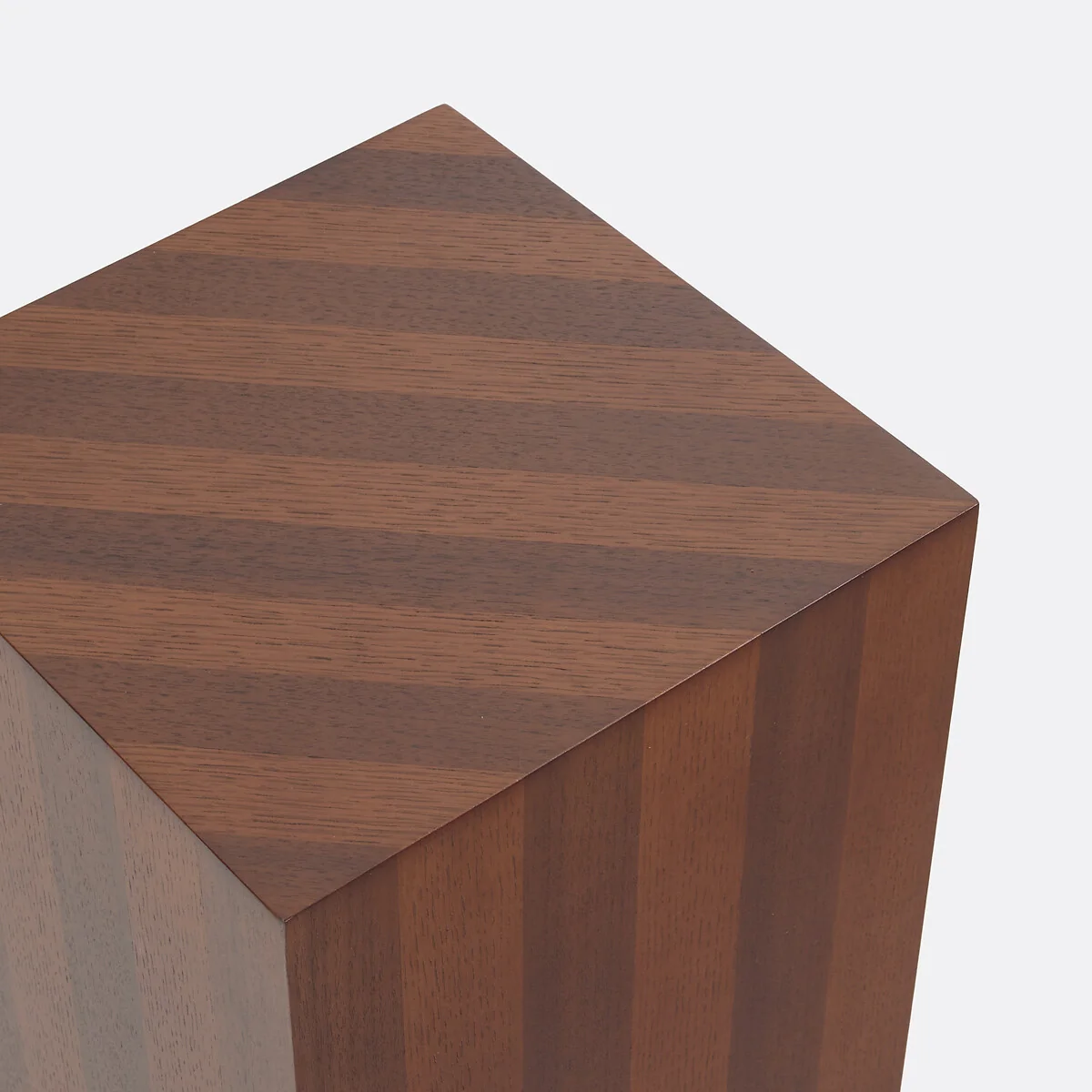 Strela Oak/Walnut Veneer Side Table – image 4