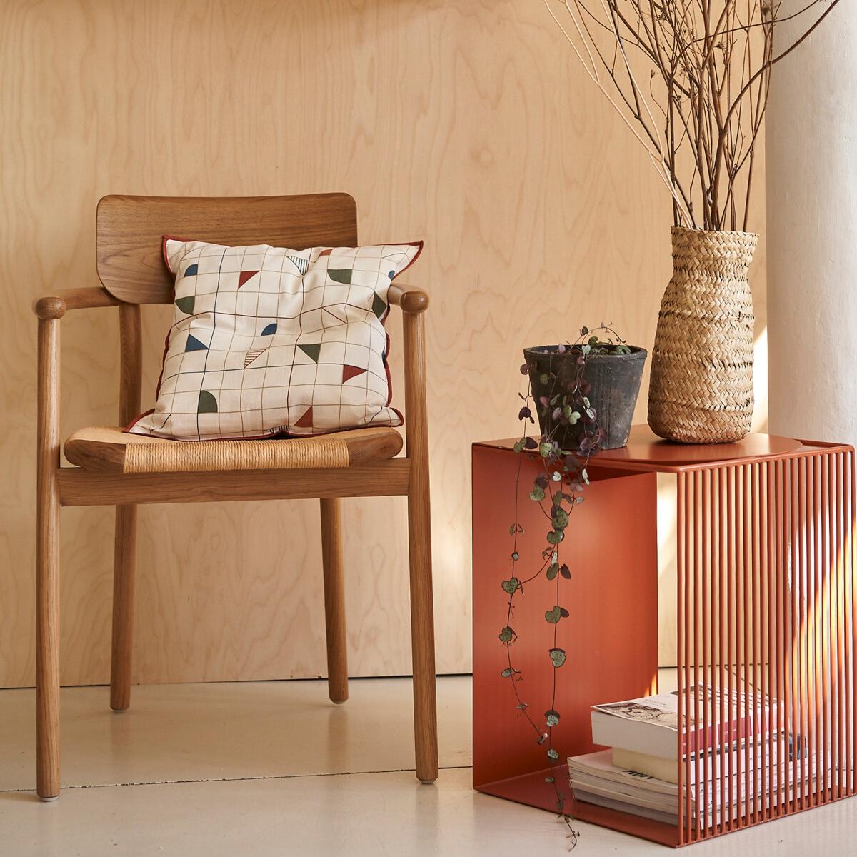 Salem Metal Side Table – image 8