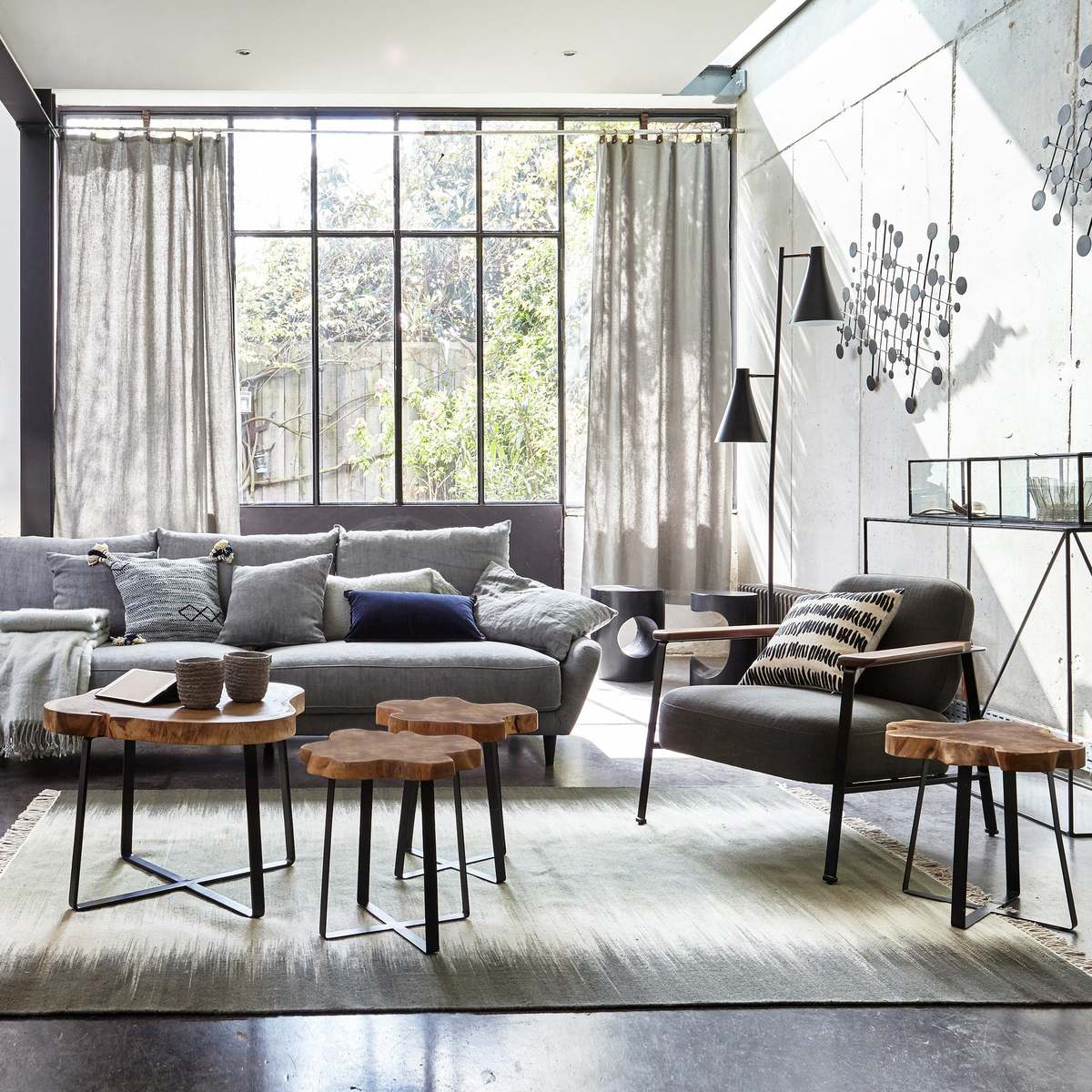 Racinella Side Table – image 4