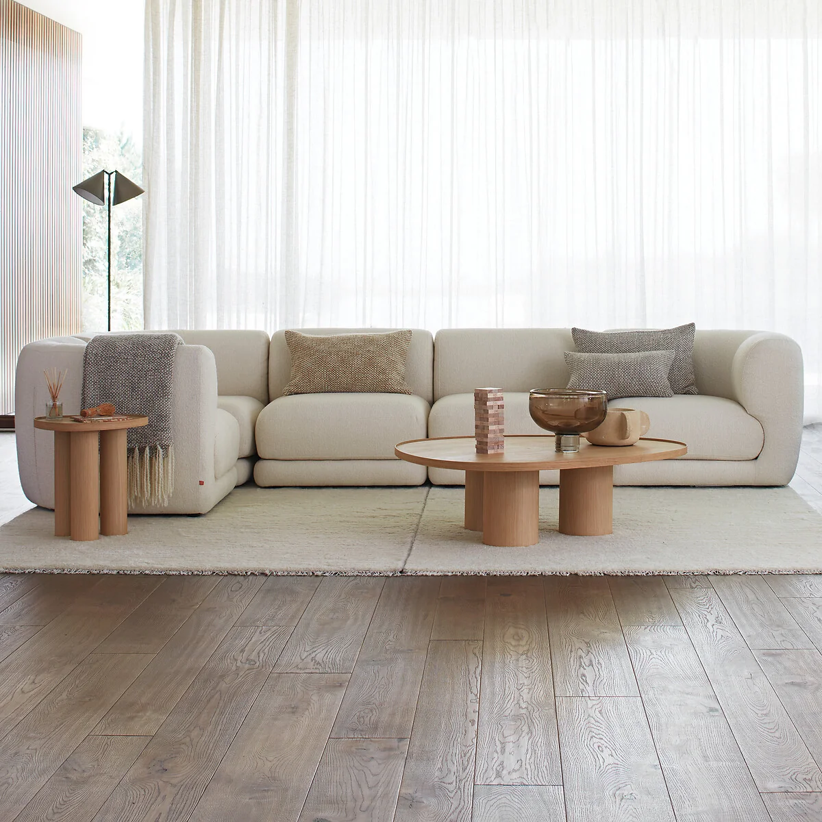 Brazier Side Table in Oak and Oak Veneer – image 2