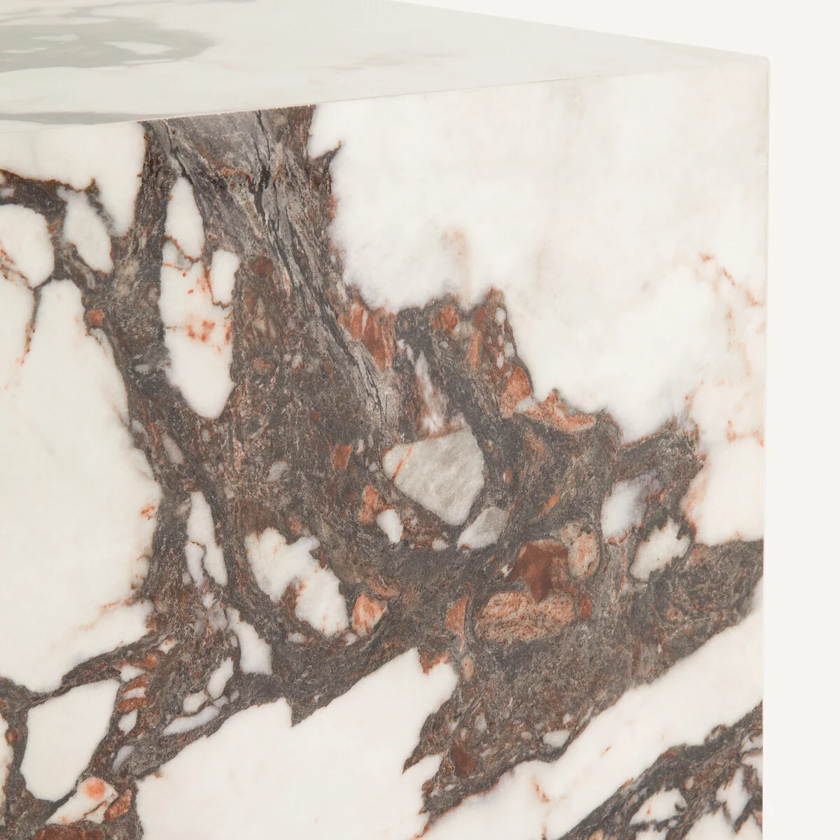 Alcana Marble-Effect Ceramic Side Table – image 4