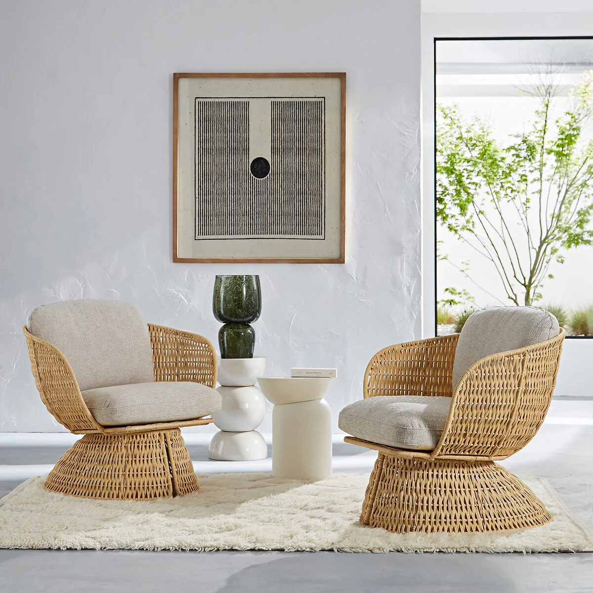 Rouva Side Table in Iron Metal – image 2