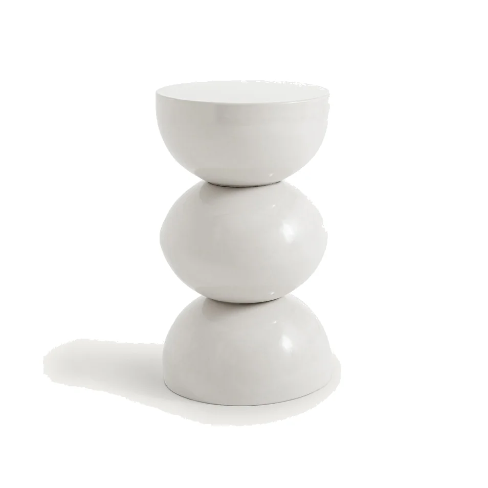 Rouva Side Table in Iron Metal – image 1