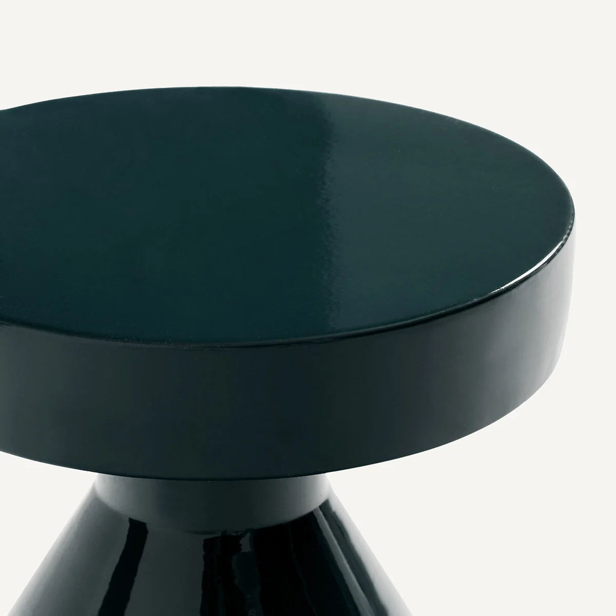 Brion Side Table in Lacquered Metal – image 3