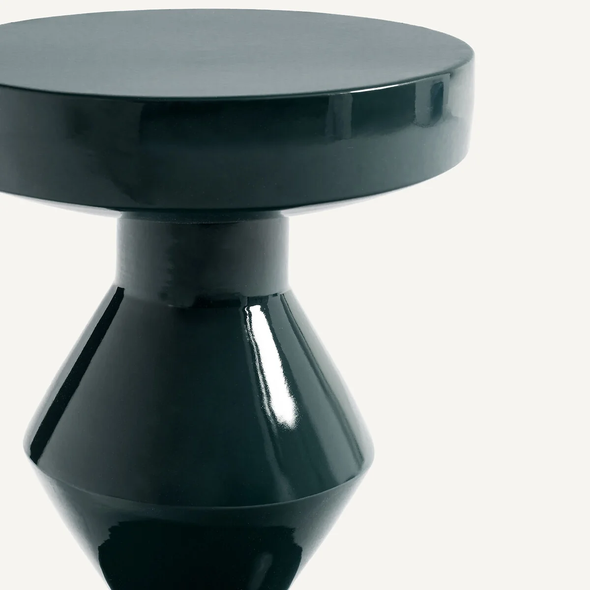 Brion Side Table in Lacquered Metal – image 4