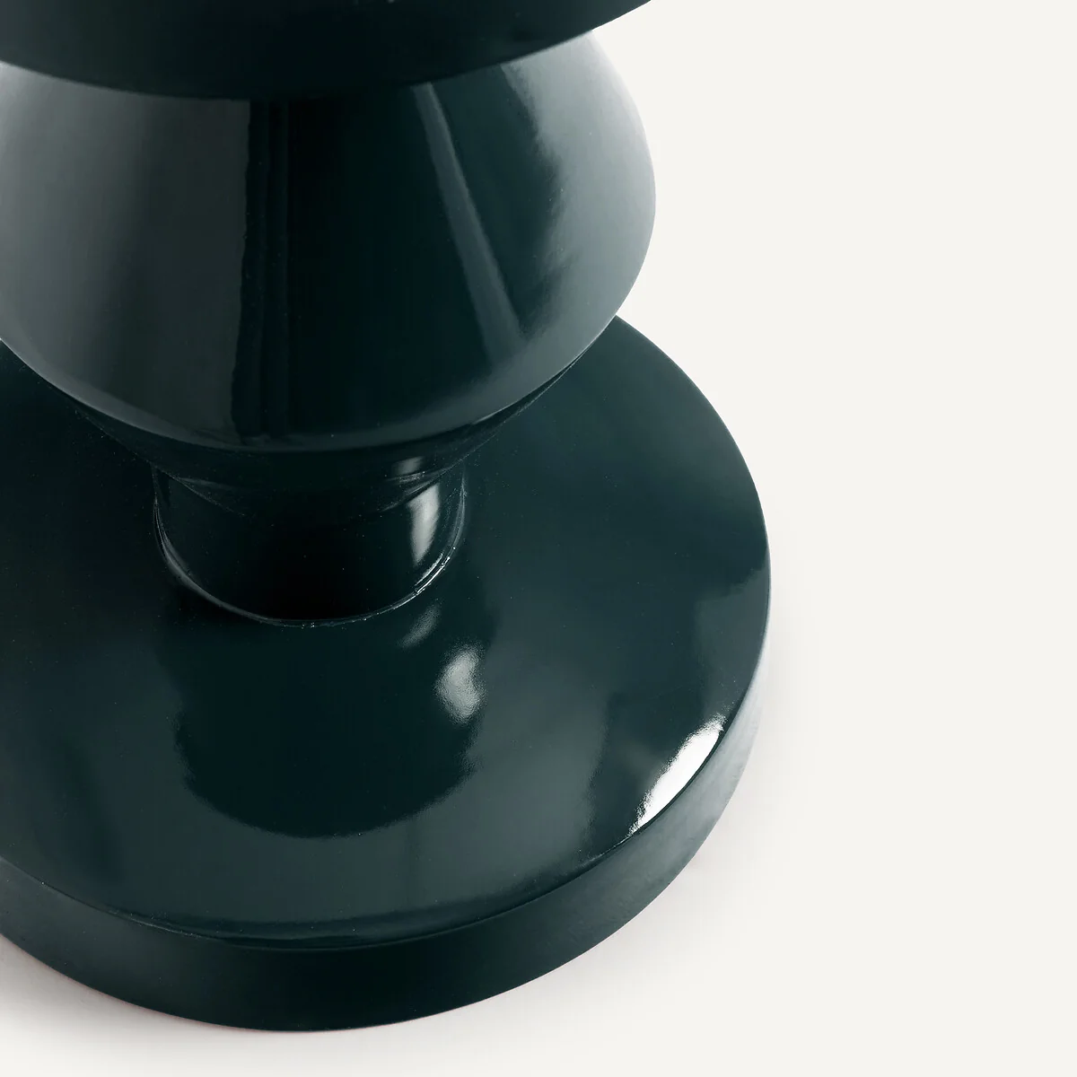 Brion Side Table in Lacquered Metal – image 5