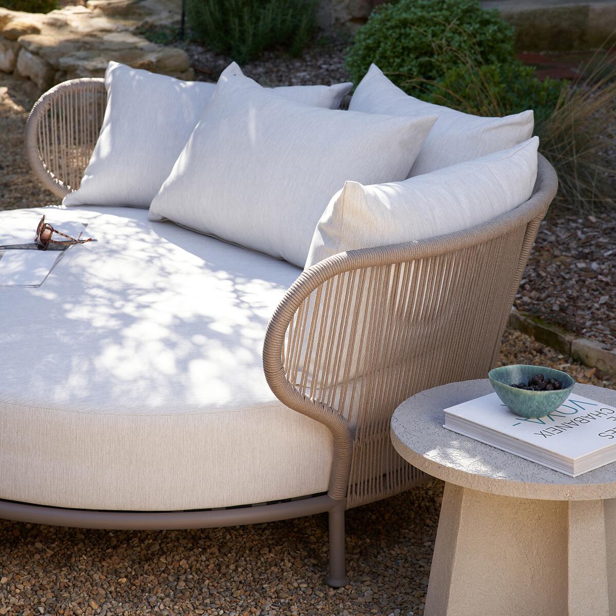 Galerne Rockstone Garden Side Table – image 8