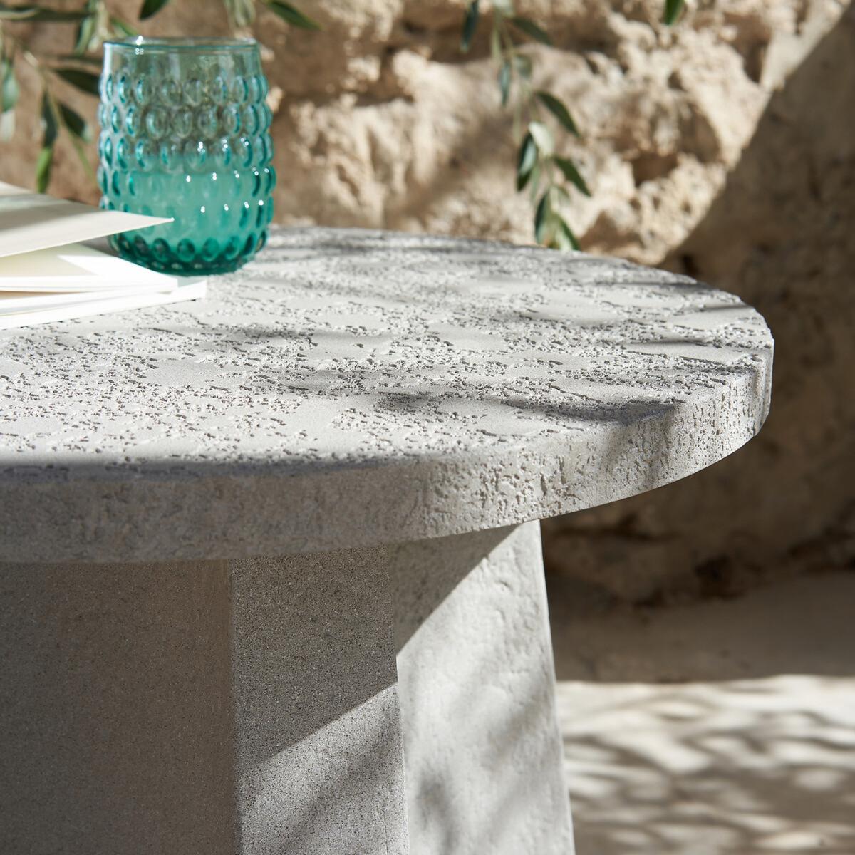 Galerne Rockstone Garden Side Table – image 9