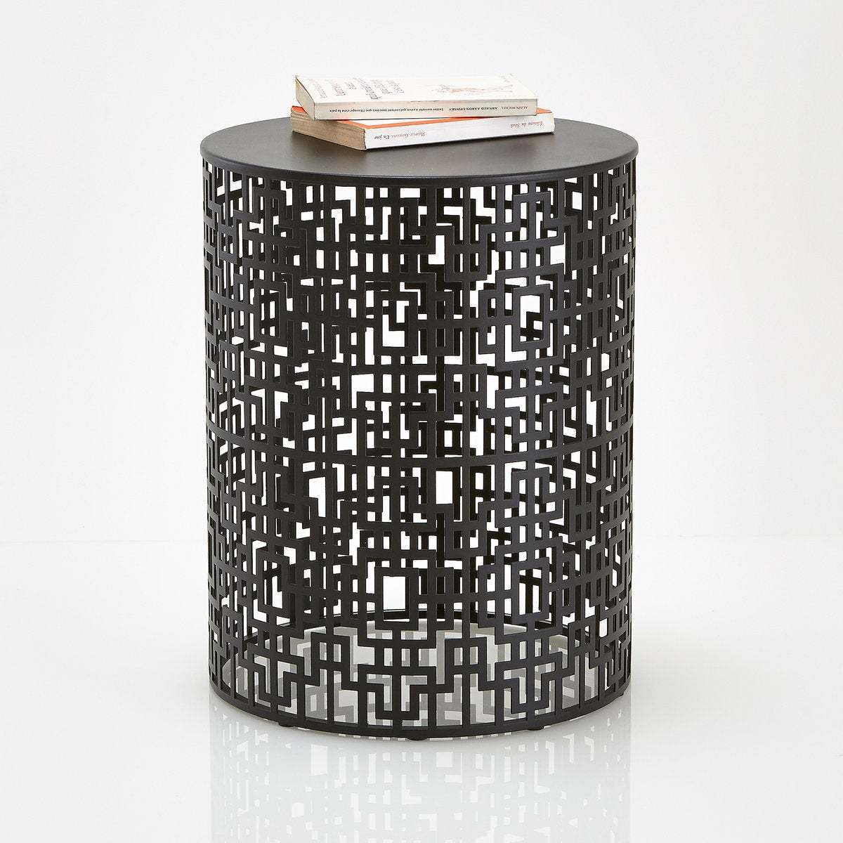 Gueishi Openwork Metal Side Table – image 2