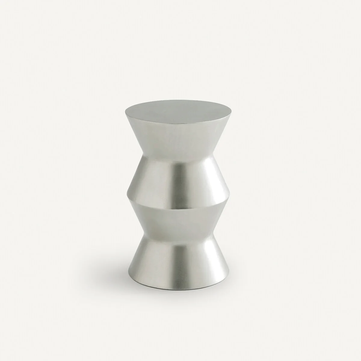 Calendes Cast Aluminium Side Table – image 2