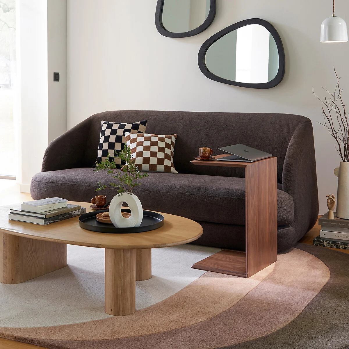 Dilba Walnut Veneer Side Table – image 2