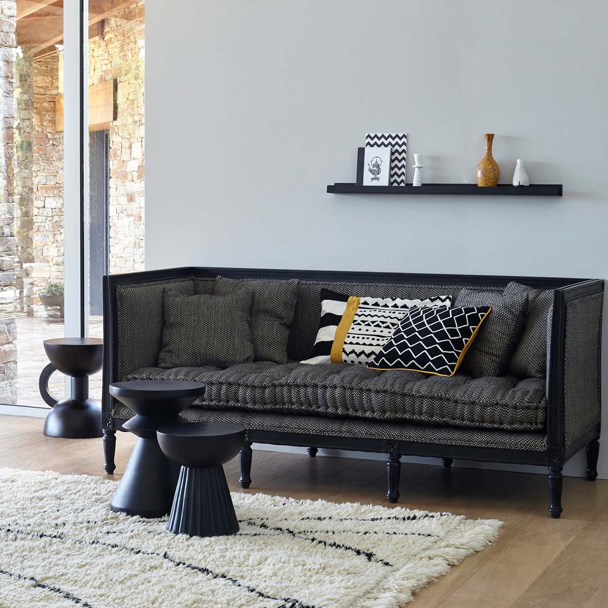 Donato Side Table in Solid Mango – image 3