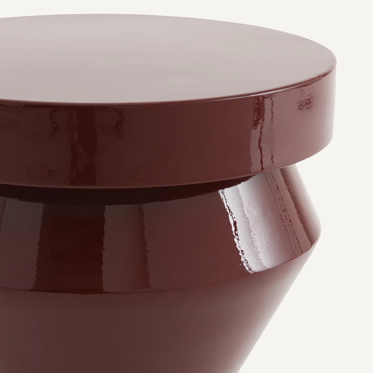 Peono Graphic Metal Side Table – image 3