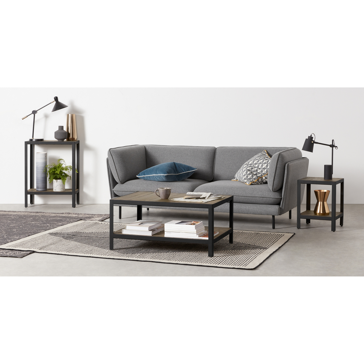 Olpe Side Table, Pine – image 2