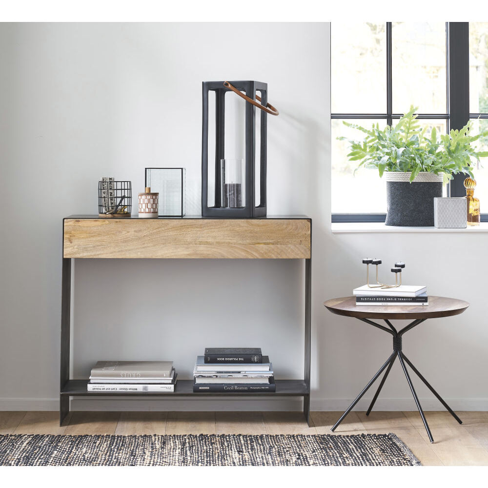 Tripod side table in black iron and mango wood – image 3