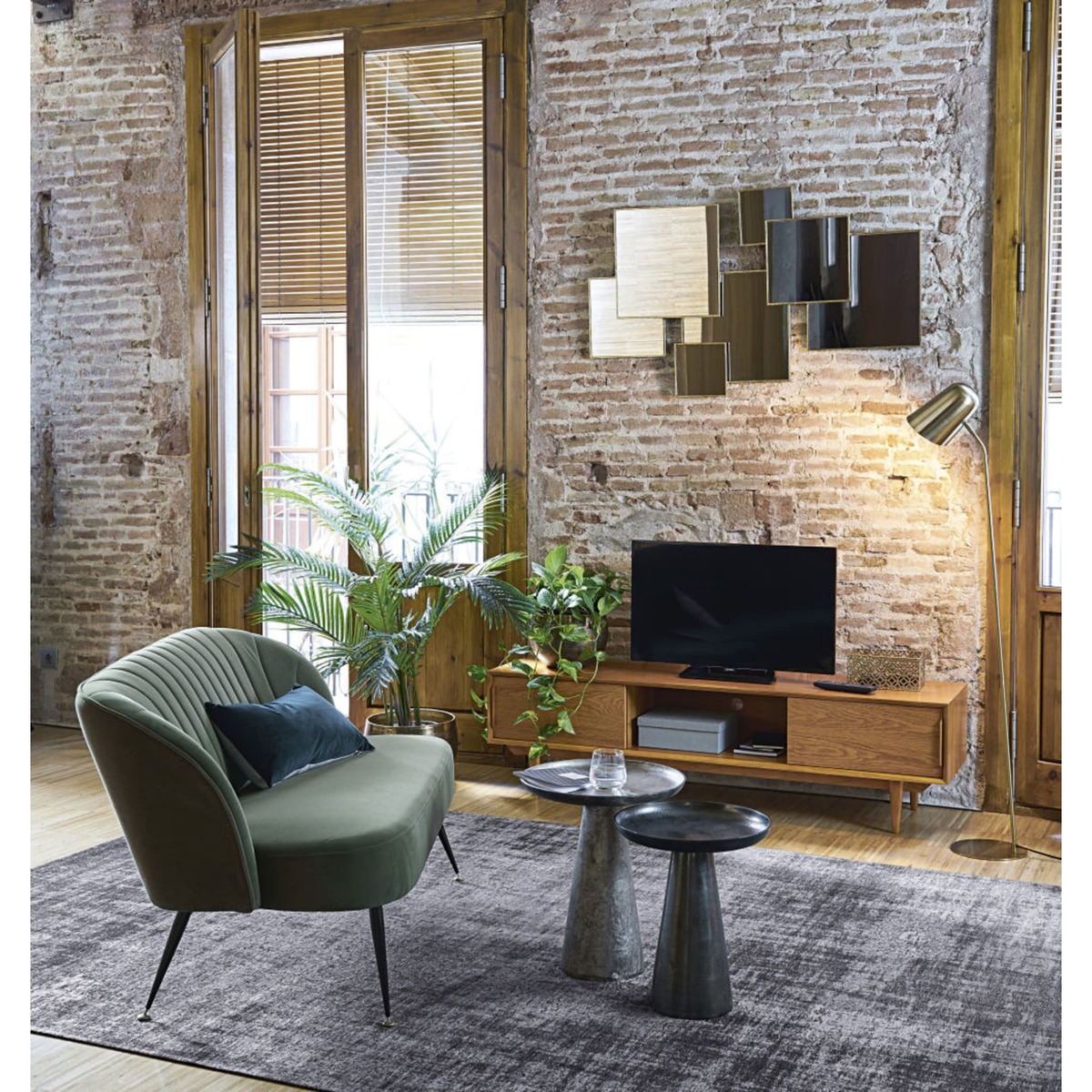 Aged Effect Black and Gold Metal Side Tables (x2) – image 3