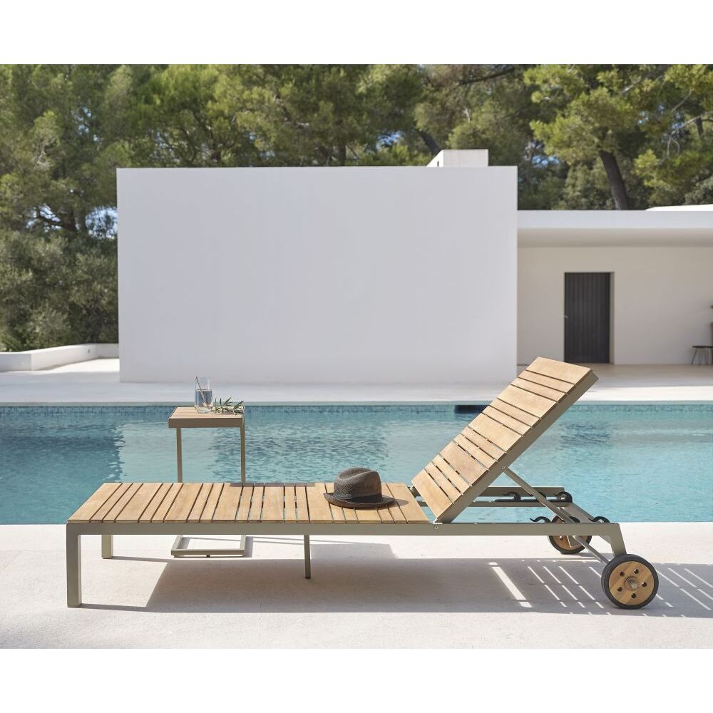 Garden side table in teak-effect solid acacia and khaki aluminium – image 6