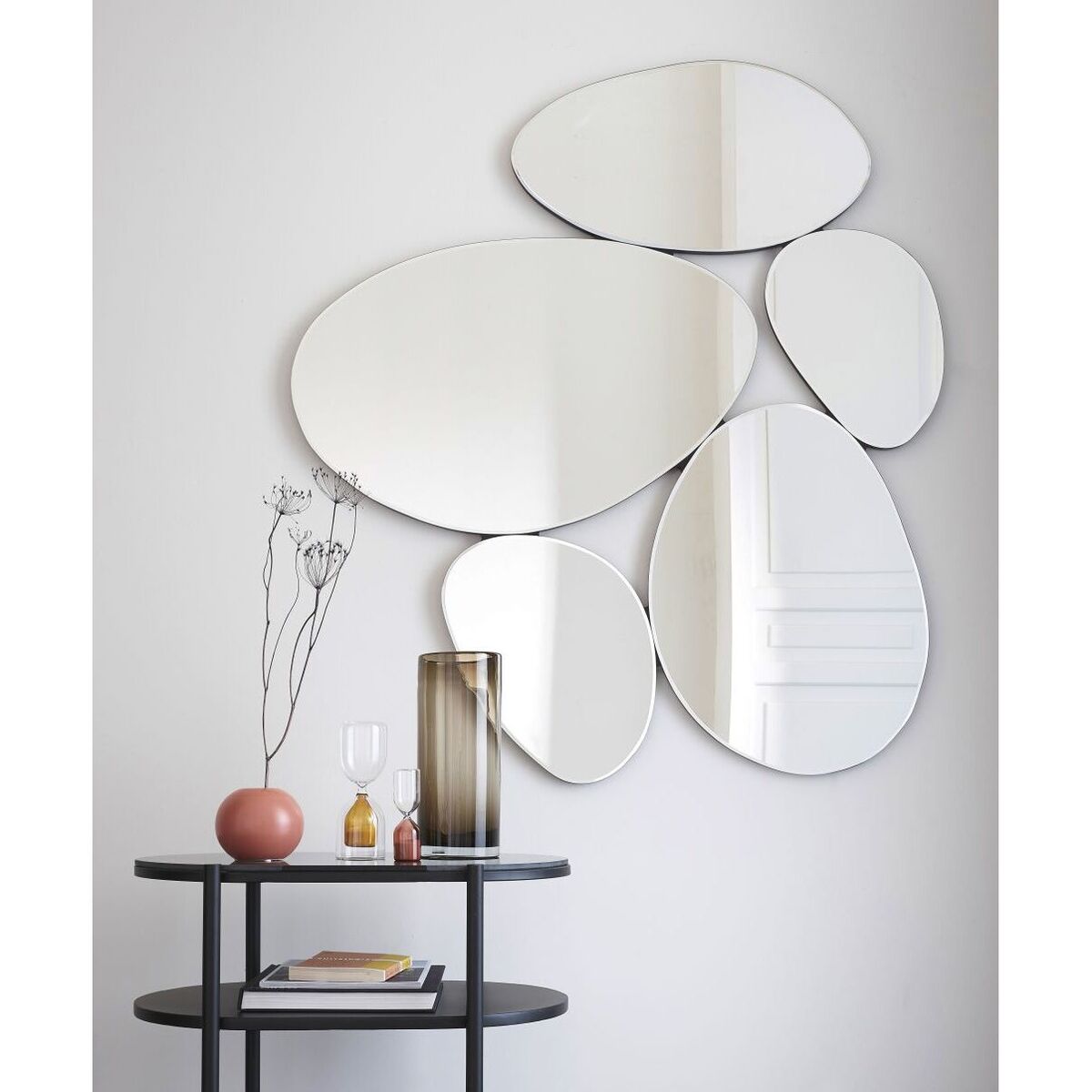 Side table in matte black metal and glass – image 4