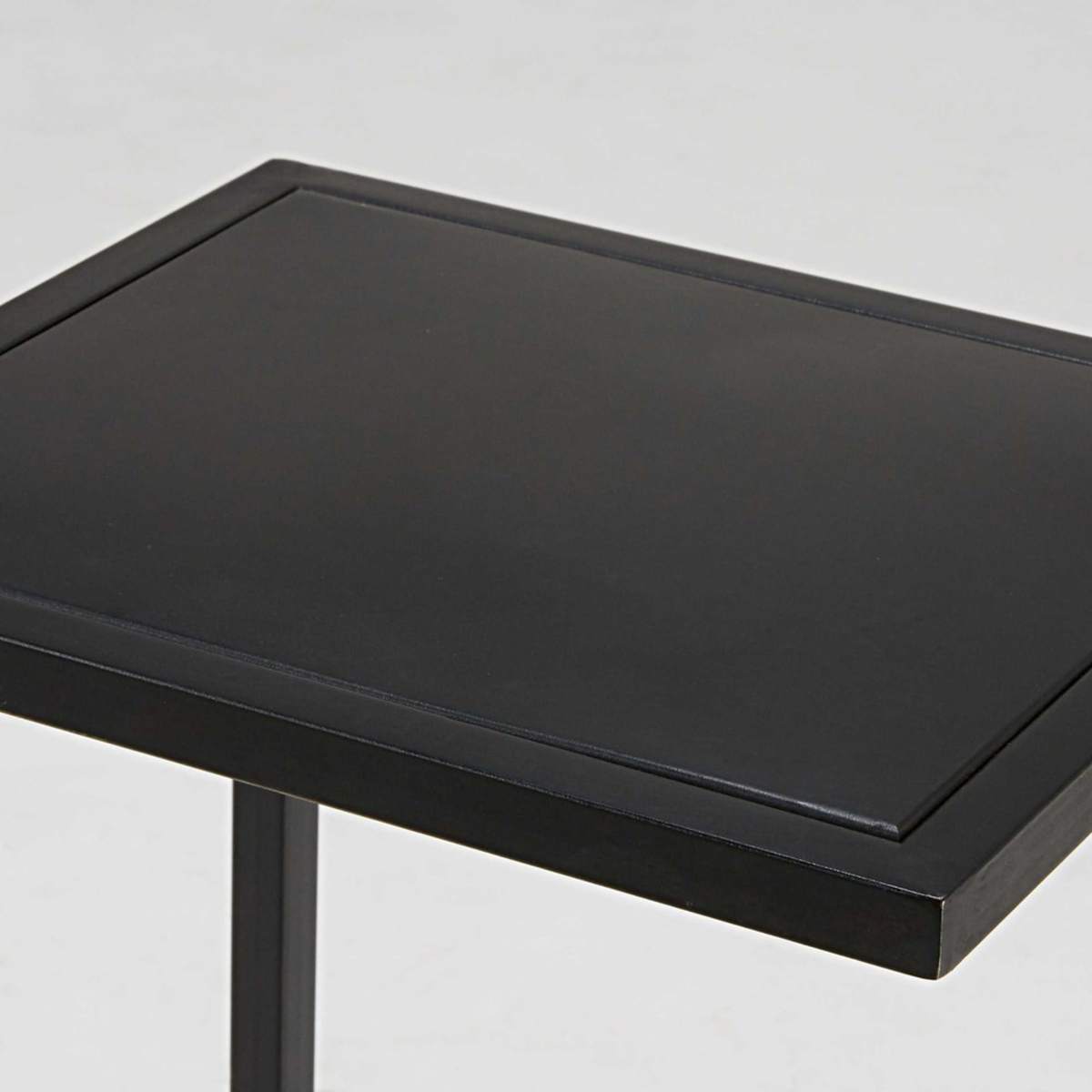 Industrial black metal side table Edison – image 4