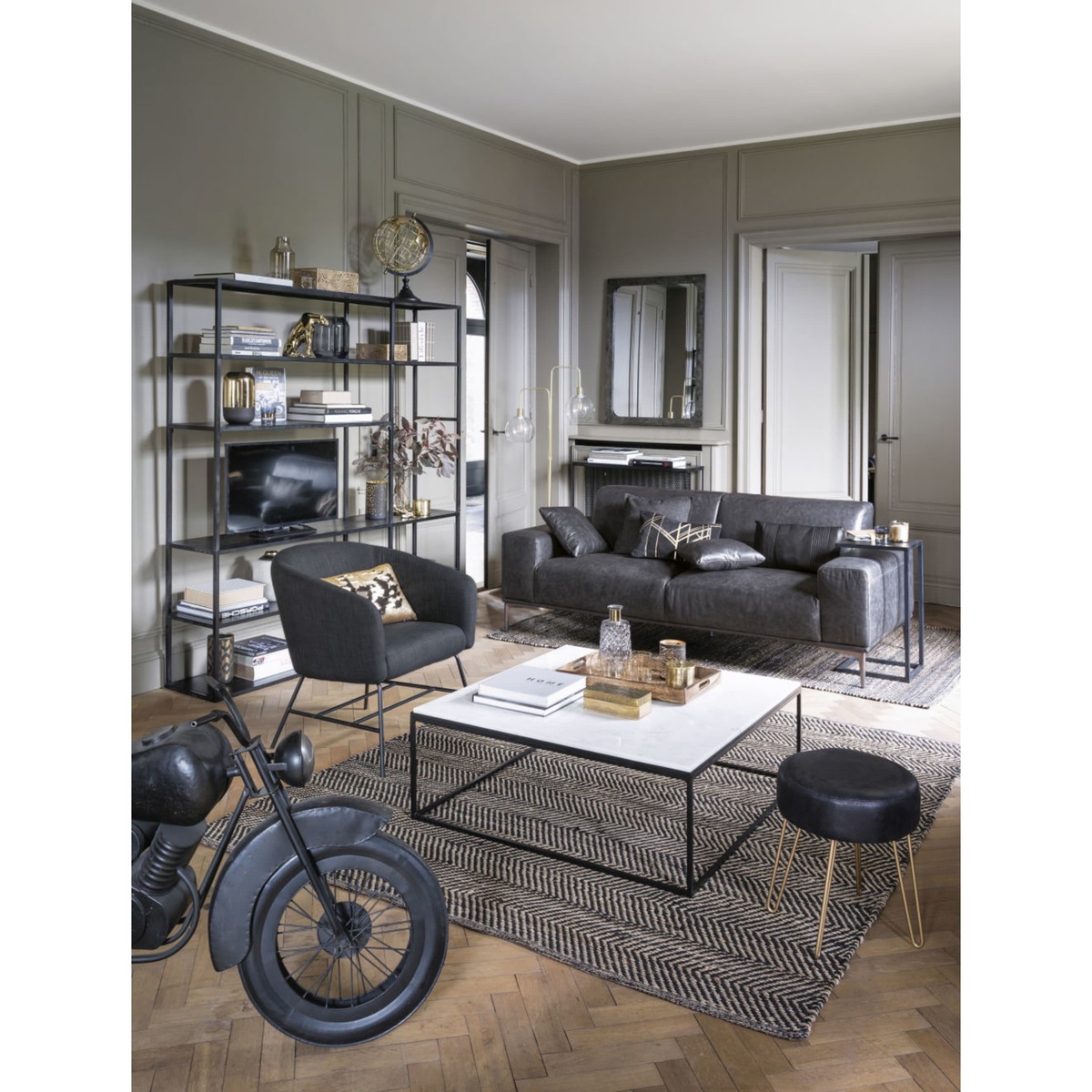 Industrial black metal side table Edison – image 5