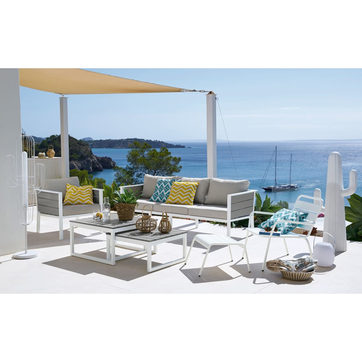 White Aluminium Garden Coffee Nest of Tables Escale – image 5