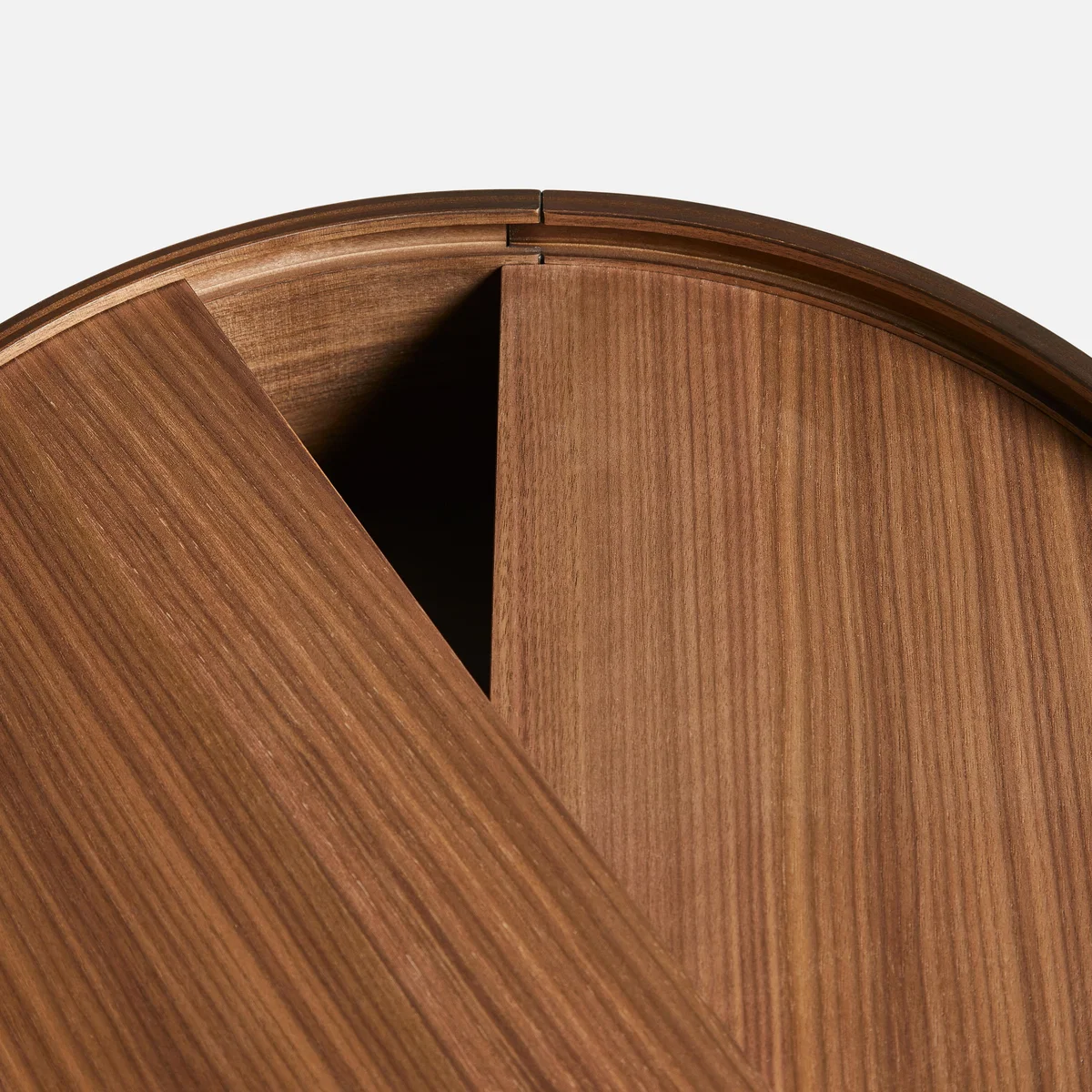 Woud Arc side table Walnut – image 2