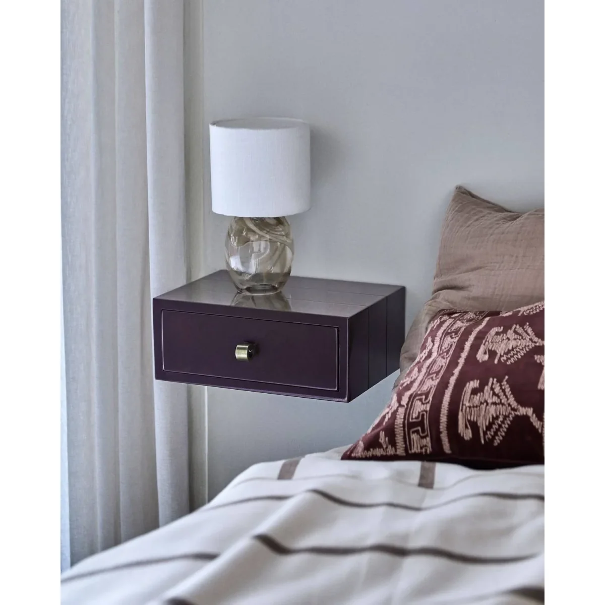 House Doctor Bedsi side table/shelf 25x35x14 cm Mulberry – image 2