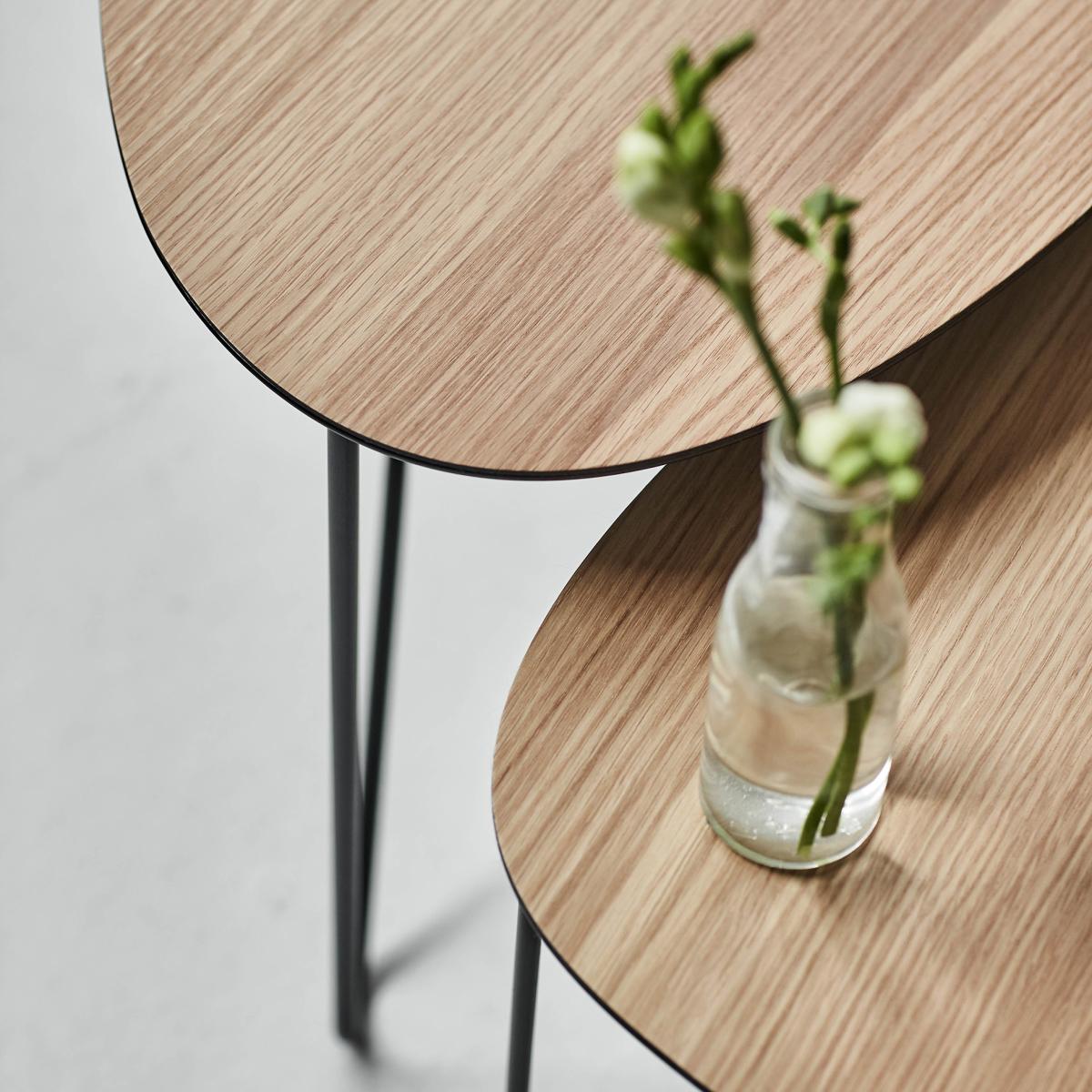 LIND DNA Curve side table M oak – image 3