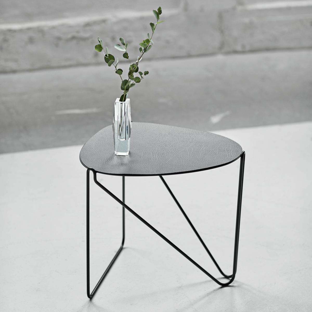 LIND DNA Curve Chameleon Hippo side table black-anthracite – image 2