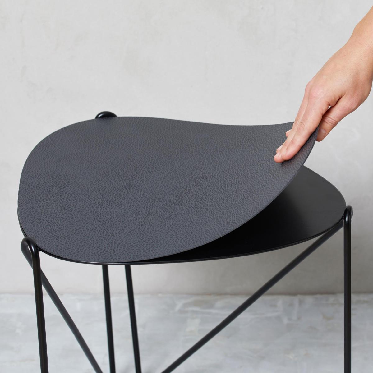 LIND DNA Curve Chameleon Hippo side table black-anthracite – image 6