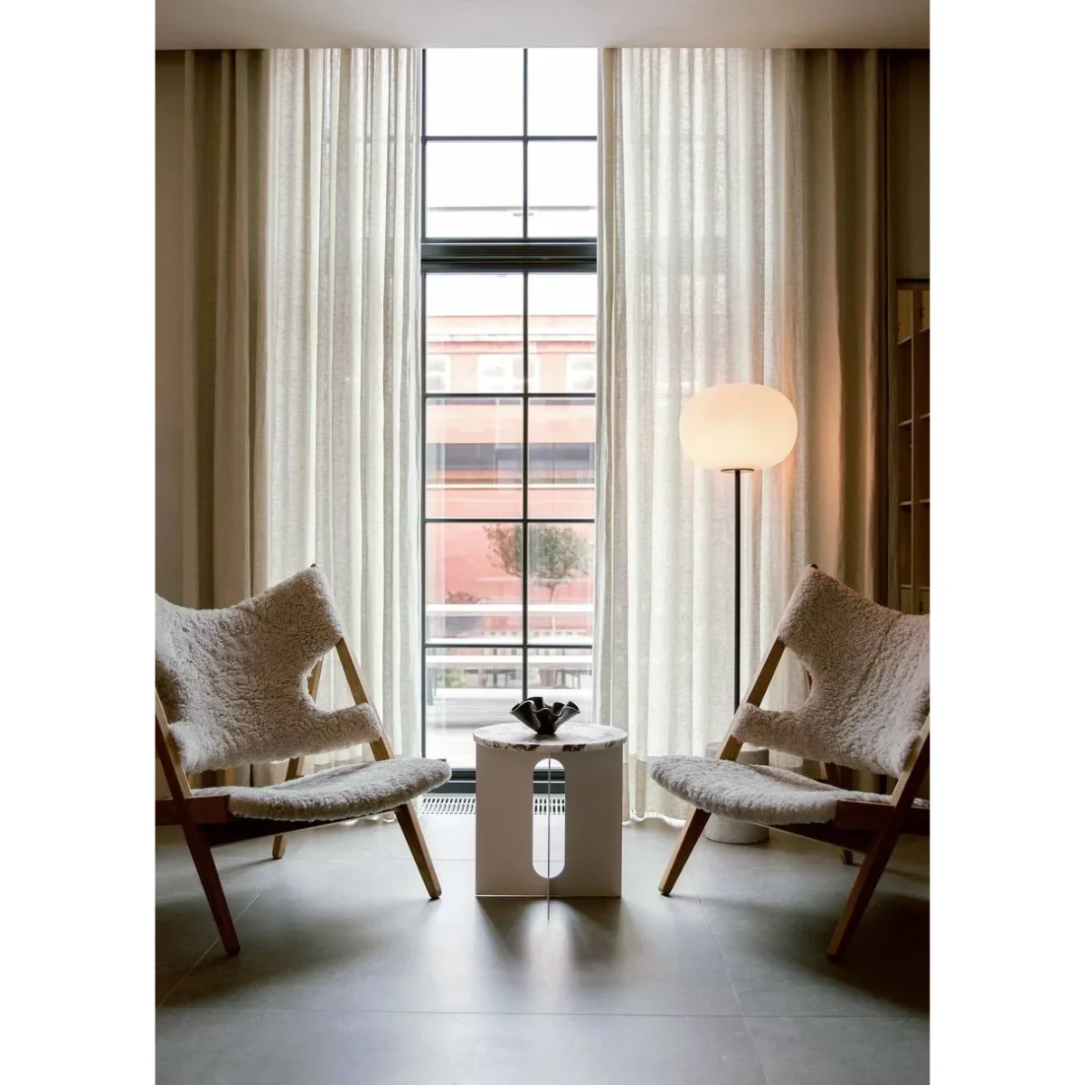 Audo Copenhagen Androgyne side table Calacatta Viola marble-brushed steel Ø42 cm – image 5