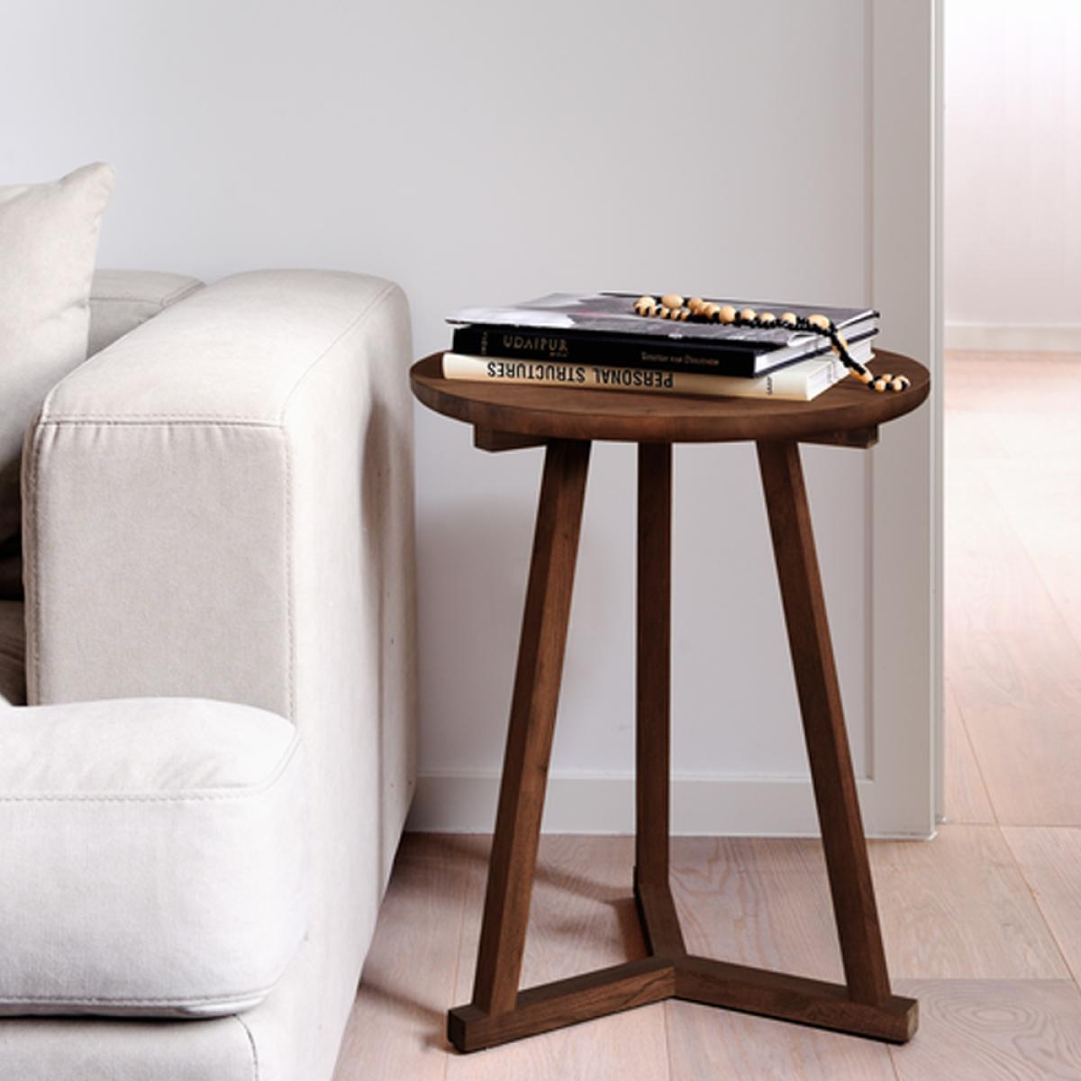 Ethnicraft Tripod side table Oak — Wax oil small 56x46 cm – image 2