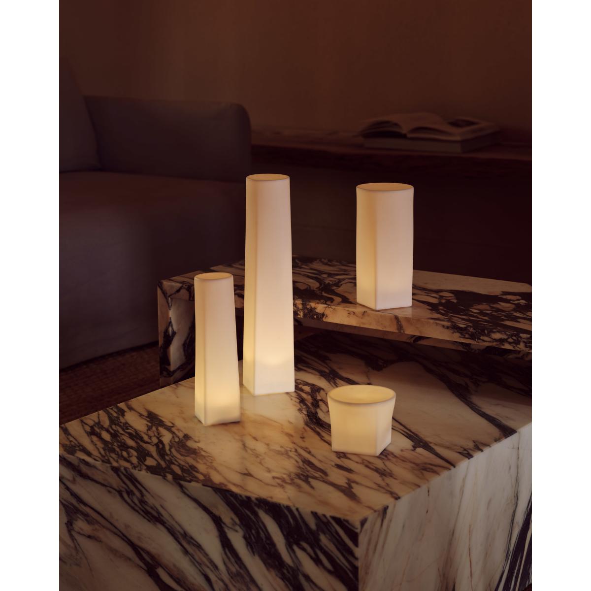 MENU Plinth Bridge sidetable Calacatta Viola – image 5