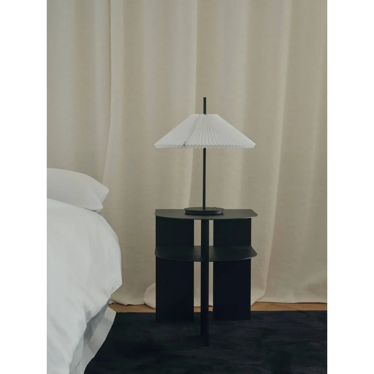 New Works Rand side table Black – image 4