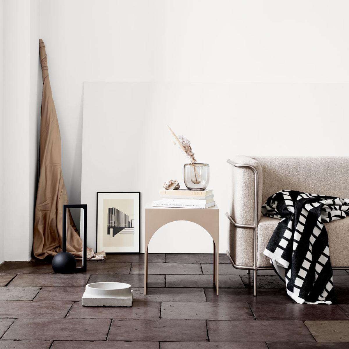 Kristina Dam Studio Arch side table Beige small – image 4