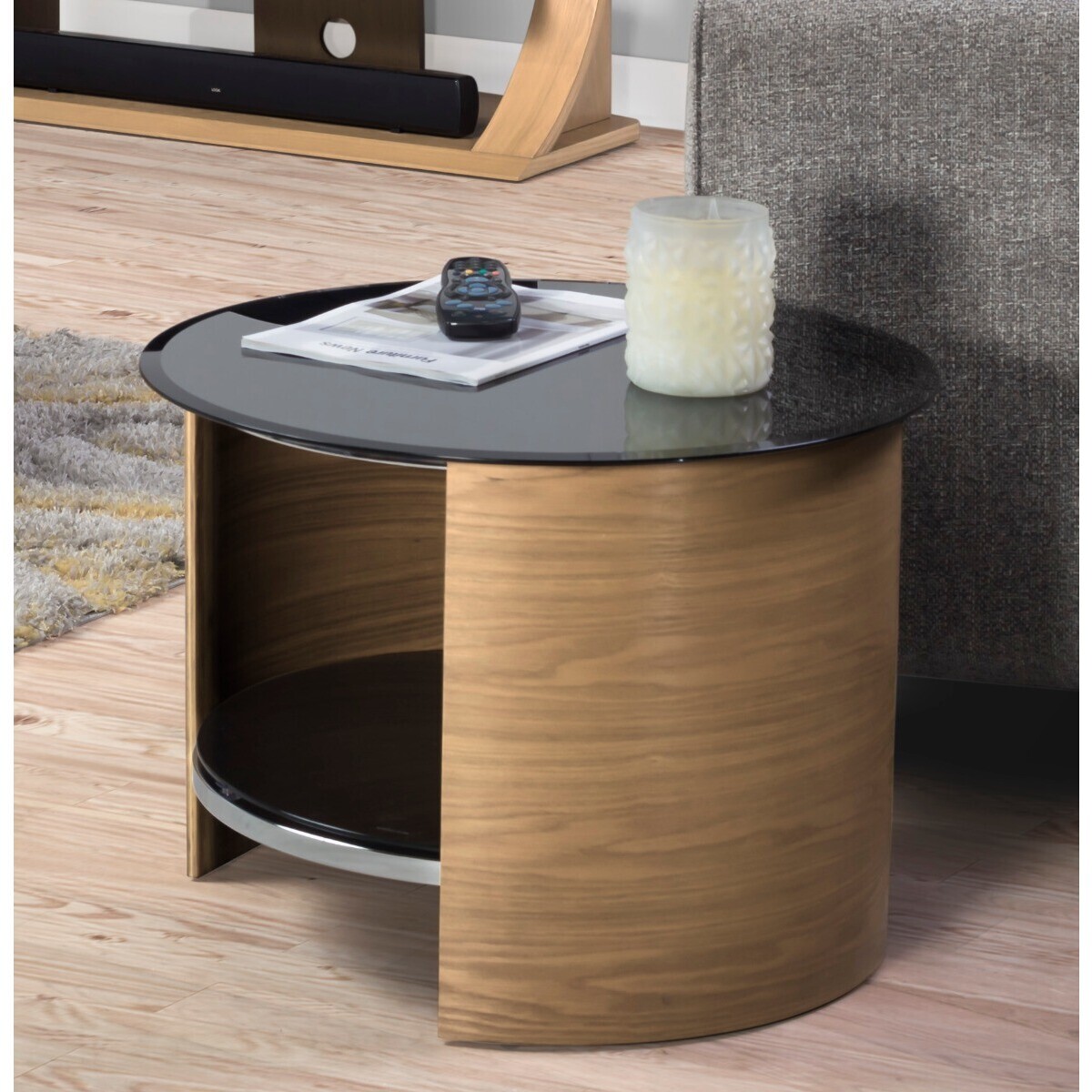 Corsair Oak Round Side Table – image 2