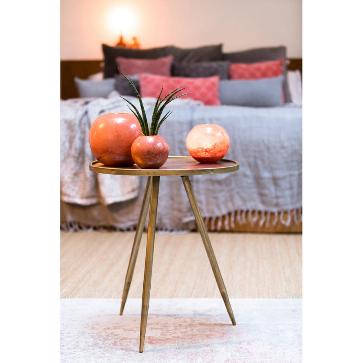 Light & Living Envira Side Table in Antique Gold / Medium – image 4