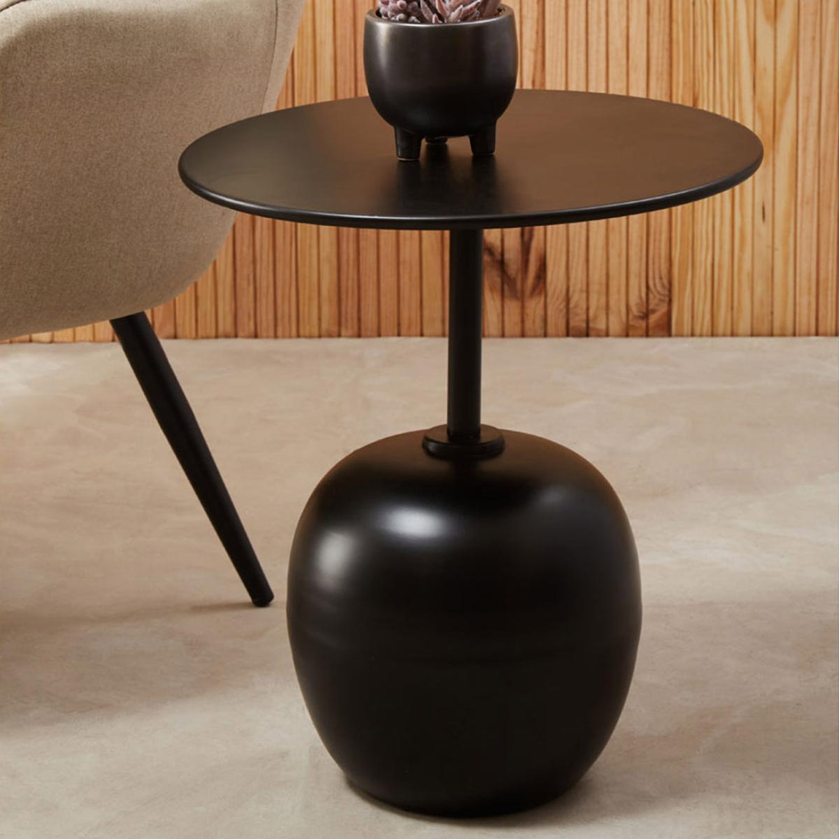 Olivia's Coral Side Table in Matt Black – image 3