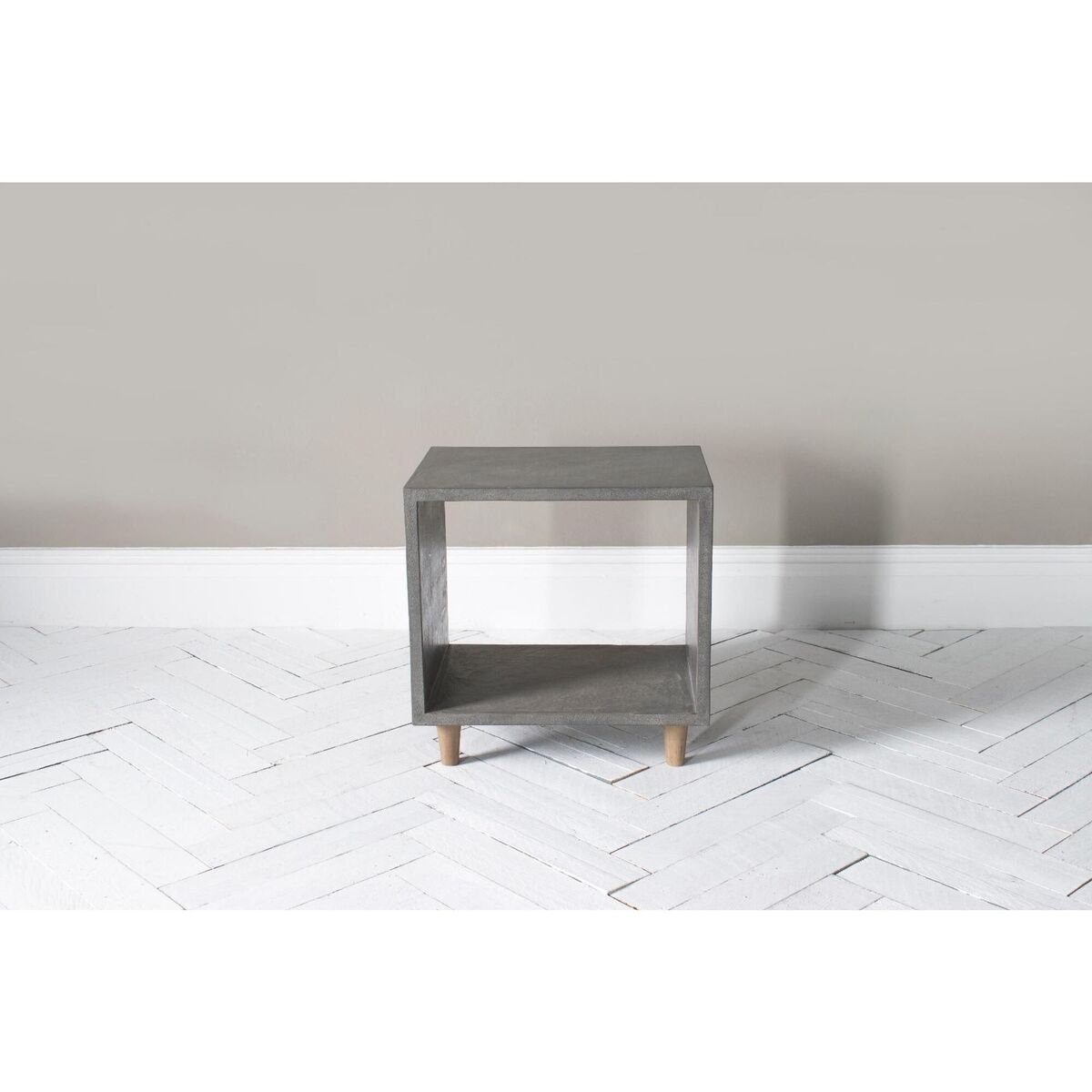 Erik Side Table – image 3