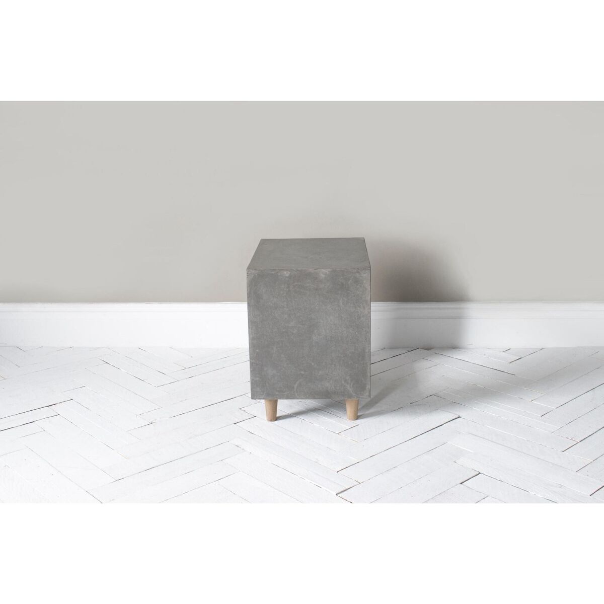 Erik Side Table – image 4