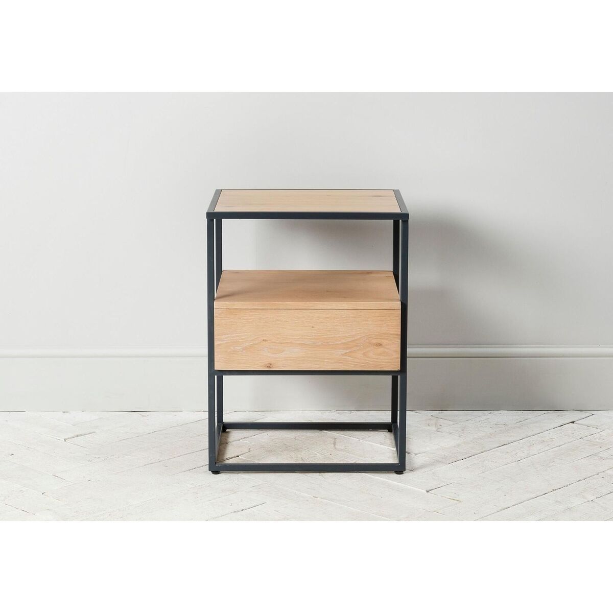 Reed Compact Side Table – image 4