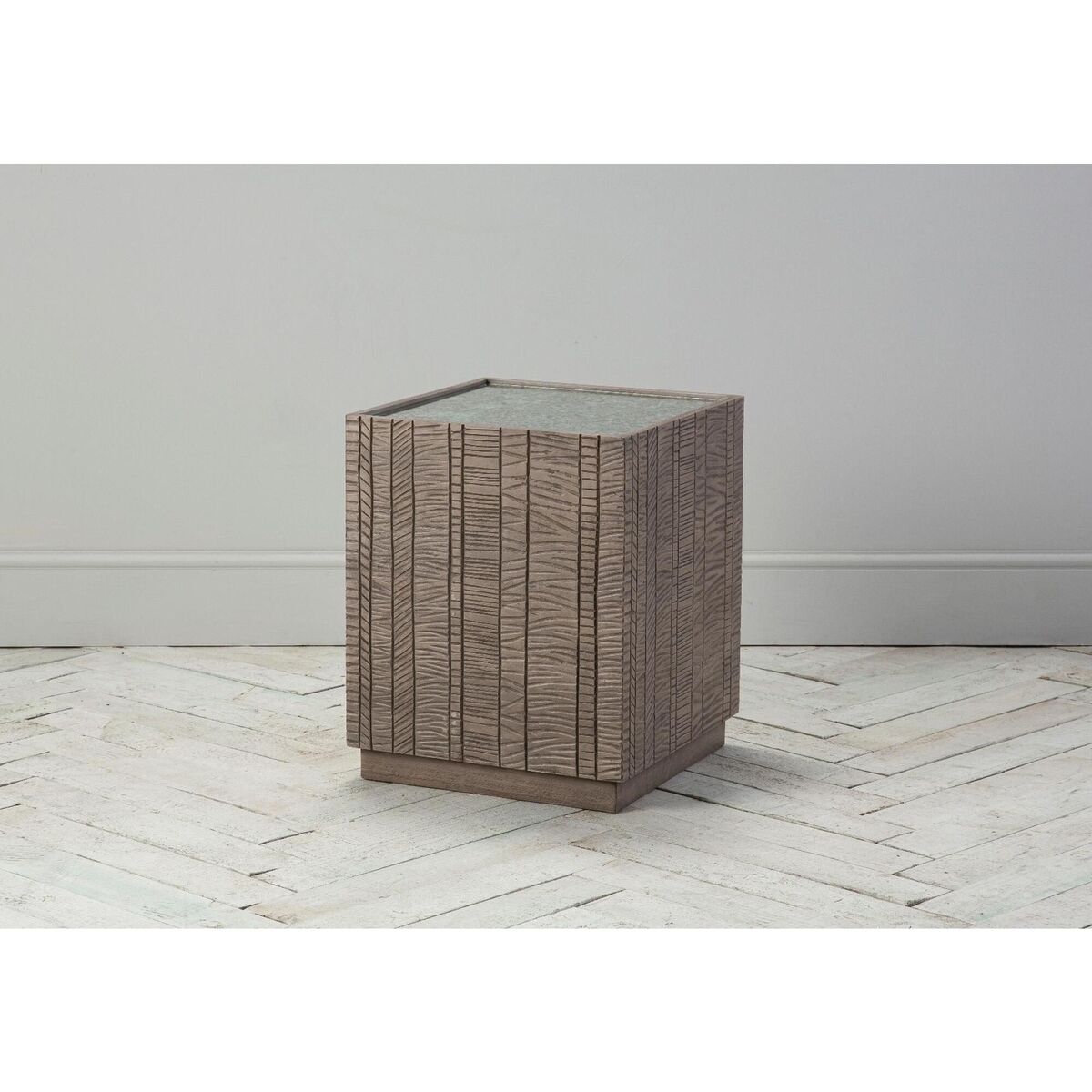 Ollin Acacia Cube Side Table – image 4